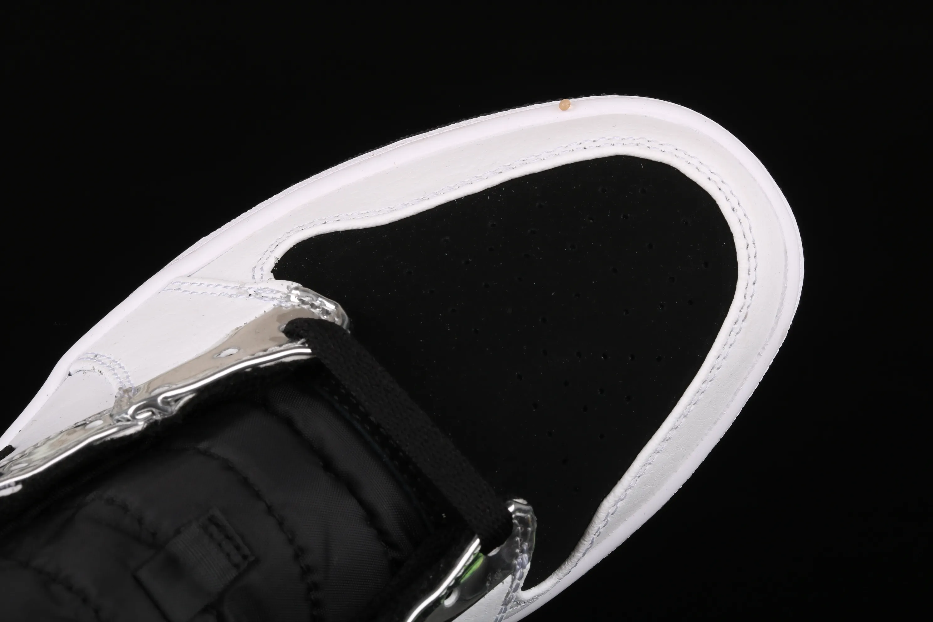 All categories Air Jordan Jordan series basketball shoes Air Jordan 1 Mid Air Jordan 1 Mid AJ1 Leonard Jr. Joe 1 black and white silver 554724-121